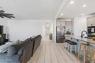 7620 W Raymond St, Phoenix, AZ 85043 - Photo 9