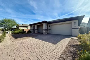 3355 E Constance Wy, Phoenix, AZ 85042 - Photo 3