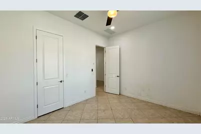 3355 E Constance Way, Phoenix, AZ 85042 - Photo 15