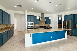 3355 E Constance Wy, Phoenix, AZ 85042 - Photo 7