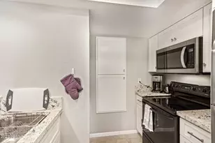 9711 E Mountain View Rd, Scottsdale, AZ 85258 - Photo 11