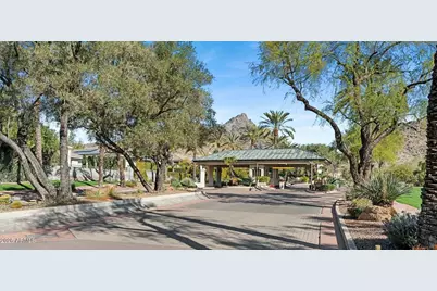 3124 E Squaw Peak Circle, Phoenix, AZ 85016 - Photo 31