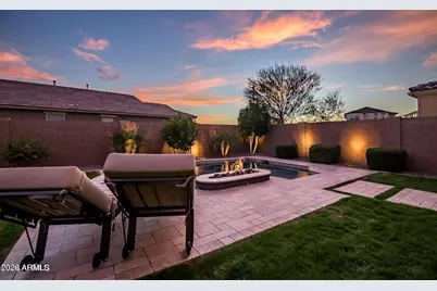 517 E Balao Drive E, Phoenix, AZ 85085 - Photo 21