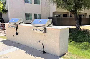 2938 N 61st Pl, Scottsdale, AZ 85251 - Photo 15