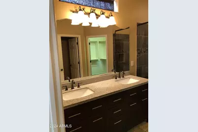 12399 W Roberta Lane, Peoria, AZ 85383 - Photo 9