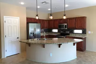 12399 W Roberta Ln, Peoria, AZ 85383 - Photo 5