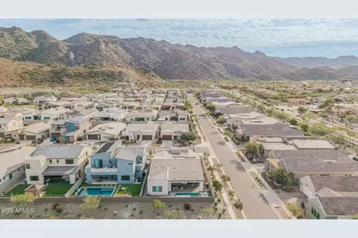 712 E Buist Avenue, Phoenix, AZ 85042 - Photo 49