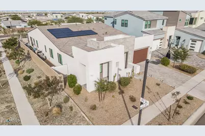 712 E Buist Avenue, Phoenix, AZ 85042 - Photo 45