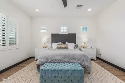 712 E Buist Avenue, Phoenix, AZ 85042 - Photo 23