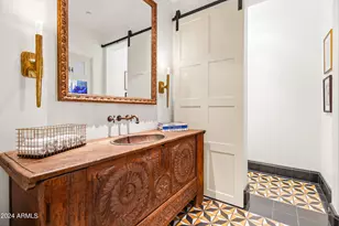 6742 N 48th St, Paradise Valley, AZ 85253 - Photo 17