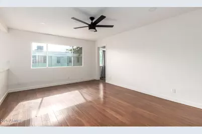 2569 W Berridge Lane #D-215, Phoenix, AZ 85017 - Photo 1