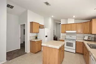 10960 N 67th Ave, Glendale, AZ 85304 - Photo 5