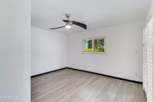 7350 North 11th St, Phoenix, AZ 85020 - Photo 9