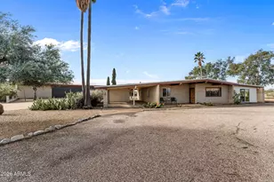 50907 W Iver Rd, Aguila, AZ 85320 - Photo 25