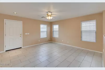 25787 W Lynne Lane, Buckeye, AZ 85326 - Photo 5