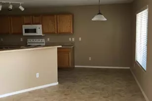 22821 W Cantilever St, Buckeye, AZ 85326 - Photo 5