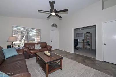 22511 N 74th Lane, Glendale, AZ 85310 - Photo 17