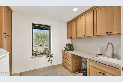 8967 E Lazywood Place, Carefree, AZ 85377 - Photo 17