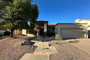 3618 E Goldfinch Gate Ln, Phoenix, AZ 85044 - Photo 1