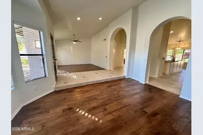 3618 E Goldfinch Gate Lane, Phoenix, AZ 85044 - Photo 5