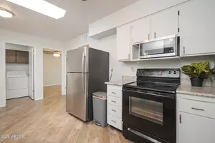 10616 W Coggins Dr, Sun City, AZ 85351 - Photo 21