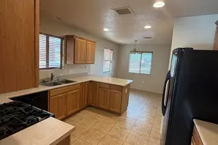 4662 Redwood St, Sierra Vista, AZ 85650 - Photo 3