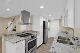 10414 North 11th St, Phoenix, AZ 85020 - Photo 9