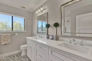 9380 N 96th Pl, Scottsdale, AZ 85258 - Photo 15