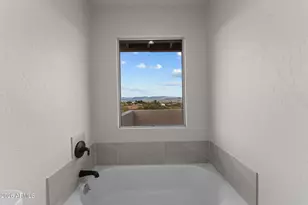 1560 Vista Dr, Wickenburg, AZ 85390 - Photo 25