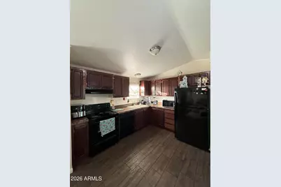 7920 W Glendale Avenue #39, Glendale, AZ 85303 - Photo 5