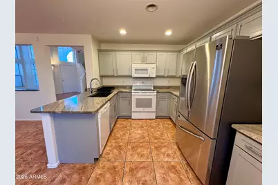 13590 W Desert Flower Drive, Goodyear, AZ 85395 - Photo 15