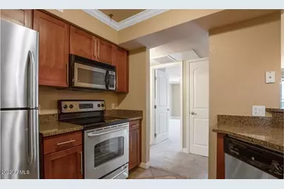 2025 E Campbell Avenue #Apt 203, Phoenix, AZ 85016 - Photo 5