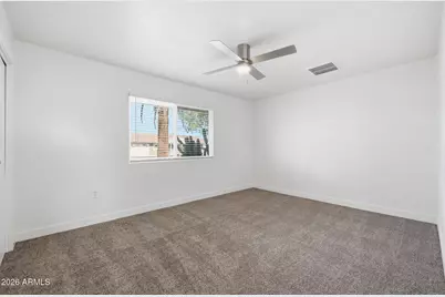 10037 W Cumberland Drive, Sun City, AZ 85351 - Photo 13