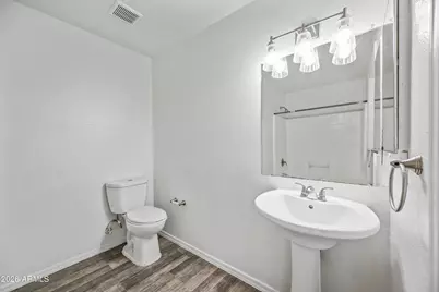 3065 N 67th Avenue #122, Phoenix, AZ 85033 - Photo 11