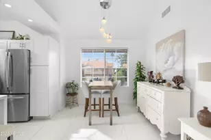 1633 E Lakeside Dr, Gilbert, AZ 85234 - Photo 9