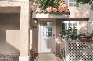 1633 E Lakeside Dr, Gilbert, AZ 85234 - Photo 3