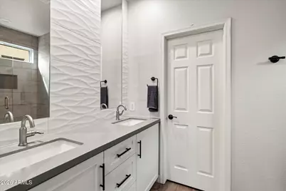 6681 W Dublin Lane, Chandler, AZ 85226 - Photo 13