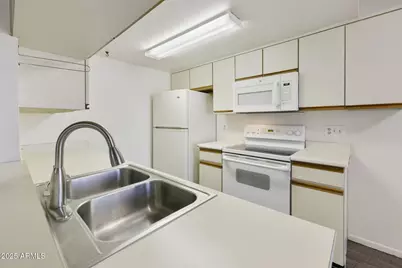 756 E Joan D Arc Avenue, Phoenix, AZ 85022 - Photo 23