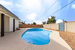 1228 E Broadmor Dr, Tempe, AZ 85282 - Photo 35