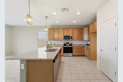 22065 N 259th Avenue, Buckeye, AZ 85396 - Photo 9