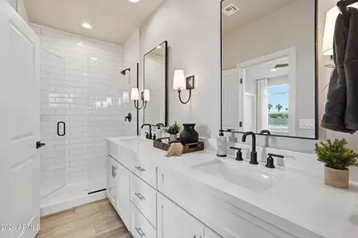 110 W Holcomb Lane, Phoenix, AZ 85003 - Photo 33