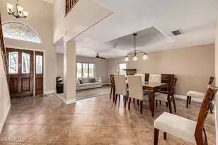 553 E Mesa Vista Ln, Mesa, AZ 85203 - Photo 7