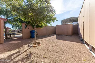 553 E Mesa Vista Ln, Mesa, AZ 85203 - Photo 37