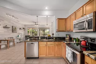 15303 W Kidneywood Ln, Surprise, AZ 85374 - Photo 11