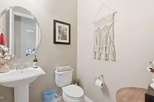 18309 W Thistle Landing Dr, Goodyear, AZ 85338 - Photo 15