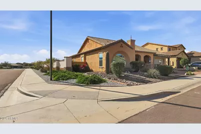 18309 W Thistle Landing Drive, Goodyear, AZ 85338 - Photo 7