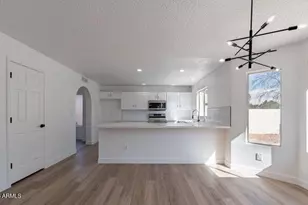 11417 W Orange Blossom Ln, Avondale, AZ 85392 - Photo 9