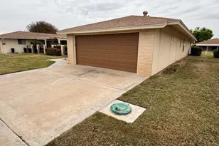 10355 W Prairie Hills Cir, Sun City, AZ 85351 - Photo 3