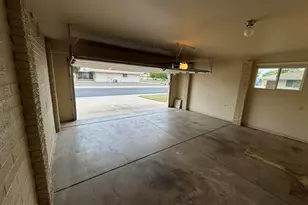 10355 W Prairie Hills Cir, Sun City, AZ 85351 - Photo 39