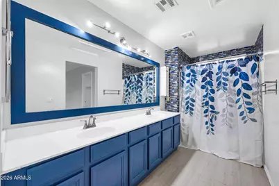 7245 S 41st Drive, Phoenix, AZ 85041 - Photo 19